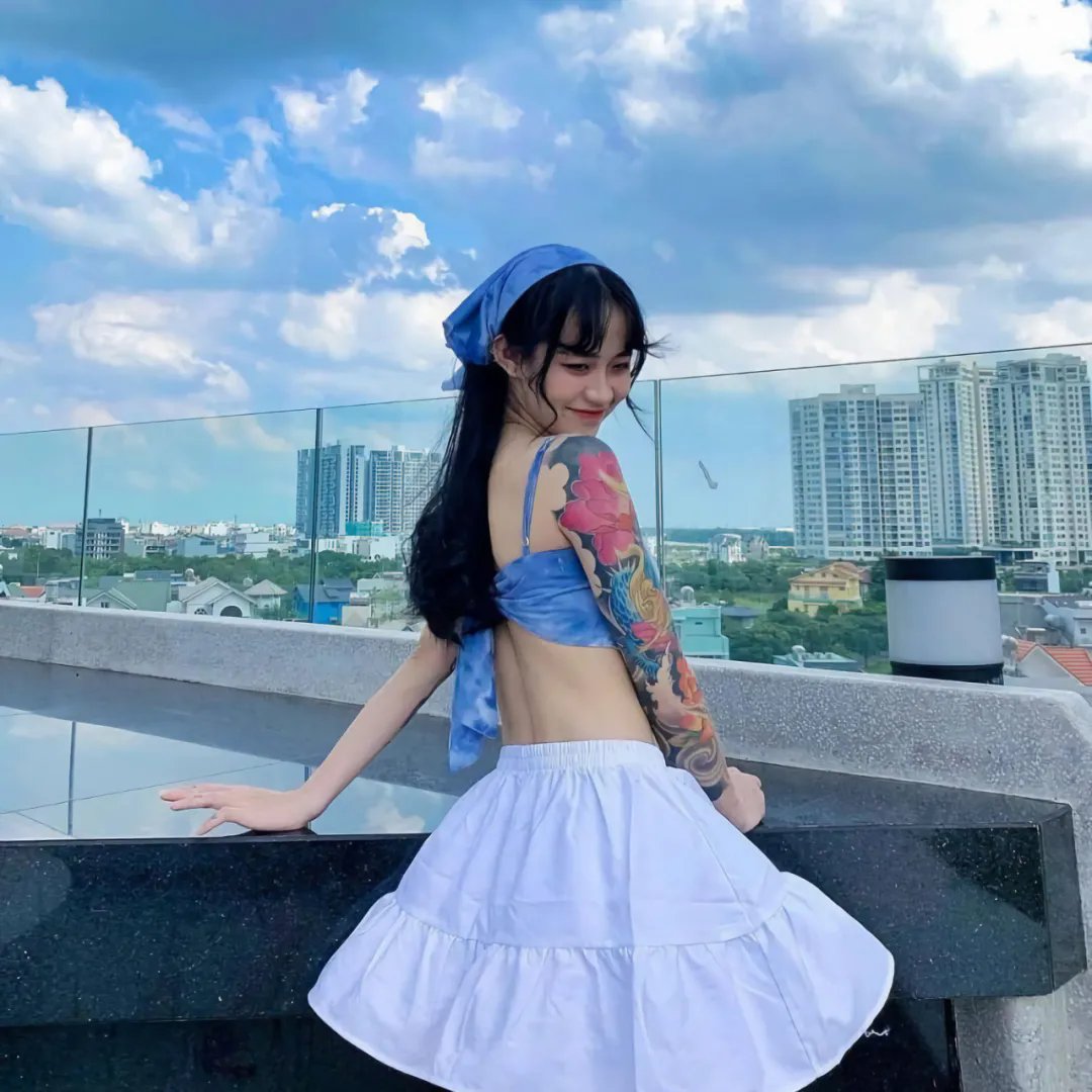 毛衣女郎